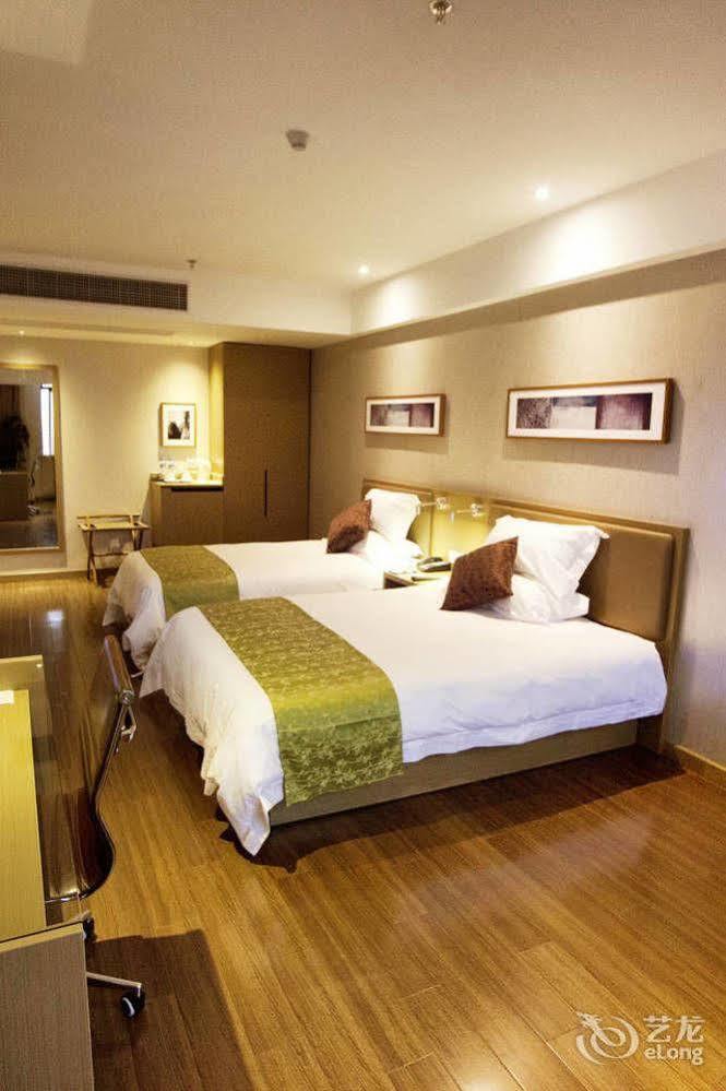 Heyi Hotel Hefei Changjiang Middle Road Bagian luar foto